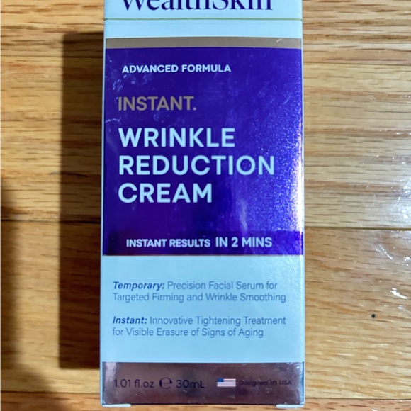 WealthSkin Wrinkle Reduction Eye Cream NWT - Picture 2 of 5